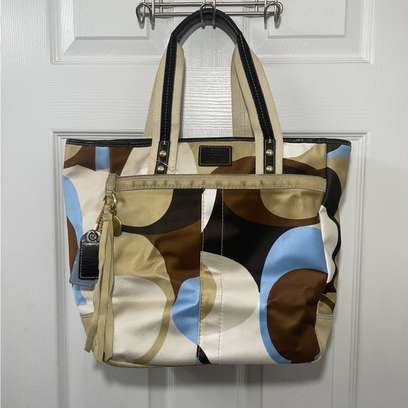 Coach Hamptons Scarf Print Tote Blue/Multicolor - Picture 1 of 7